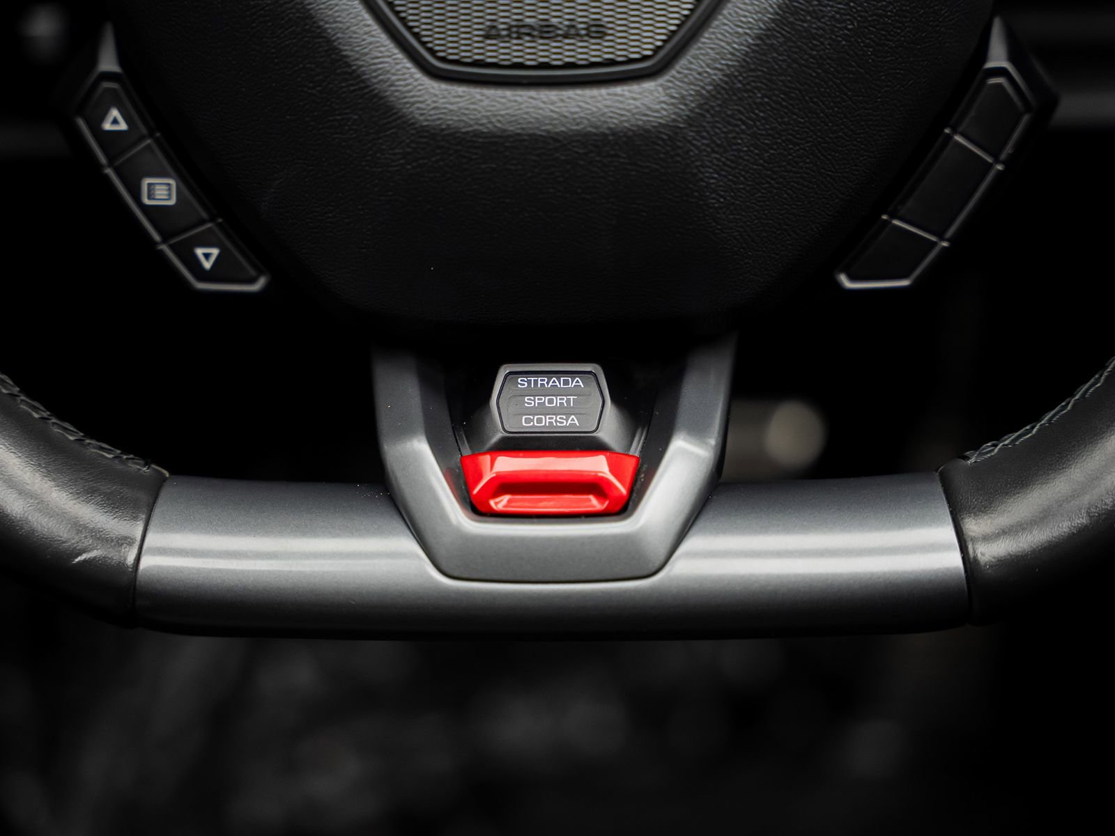 Used 2019 Lamborghini Huracan LP 580-2 image 42