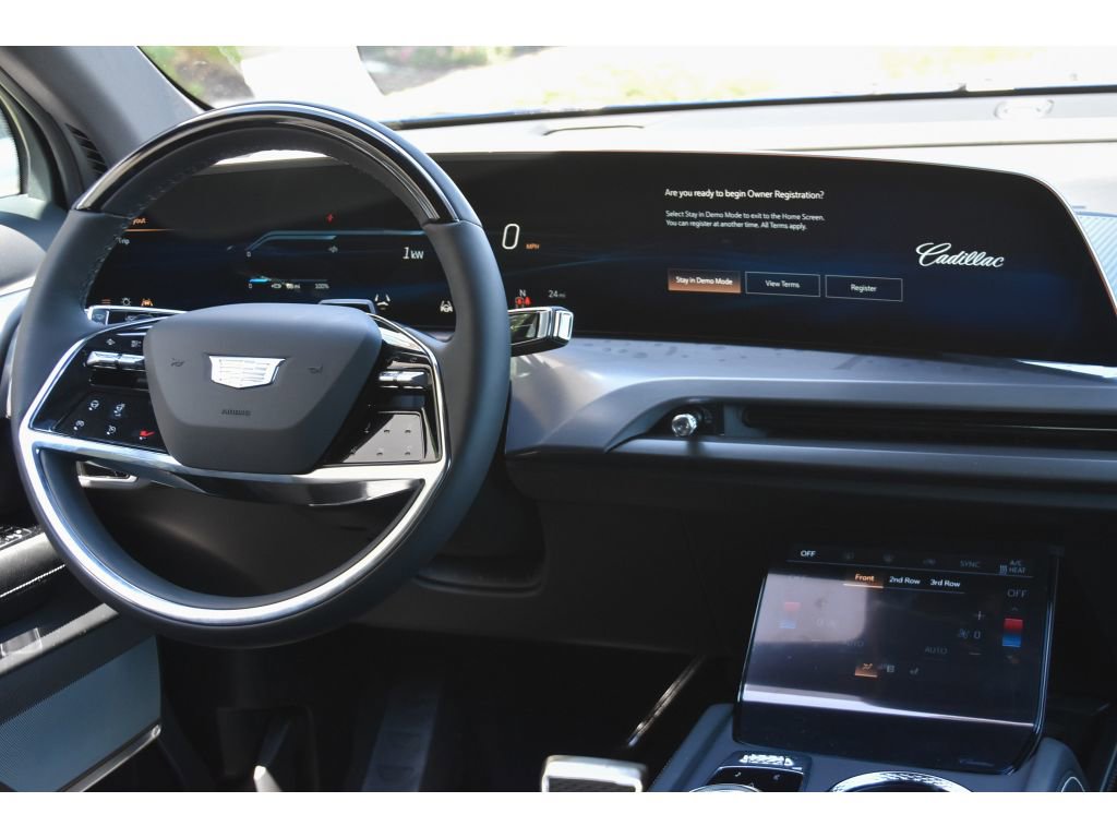 New 2026 Cadillac Vistiq Sport image 20