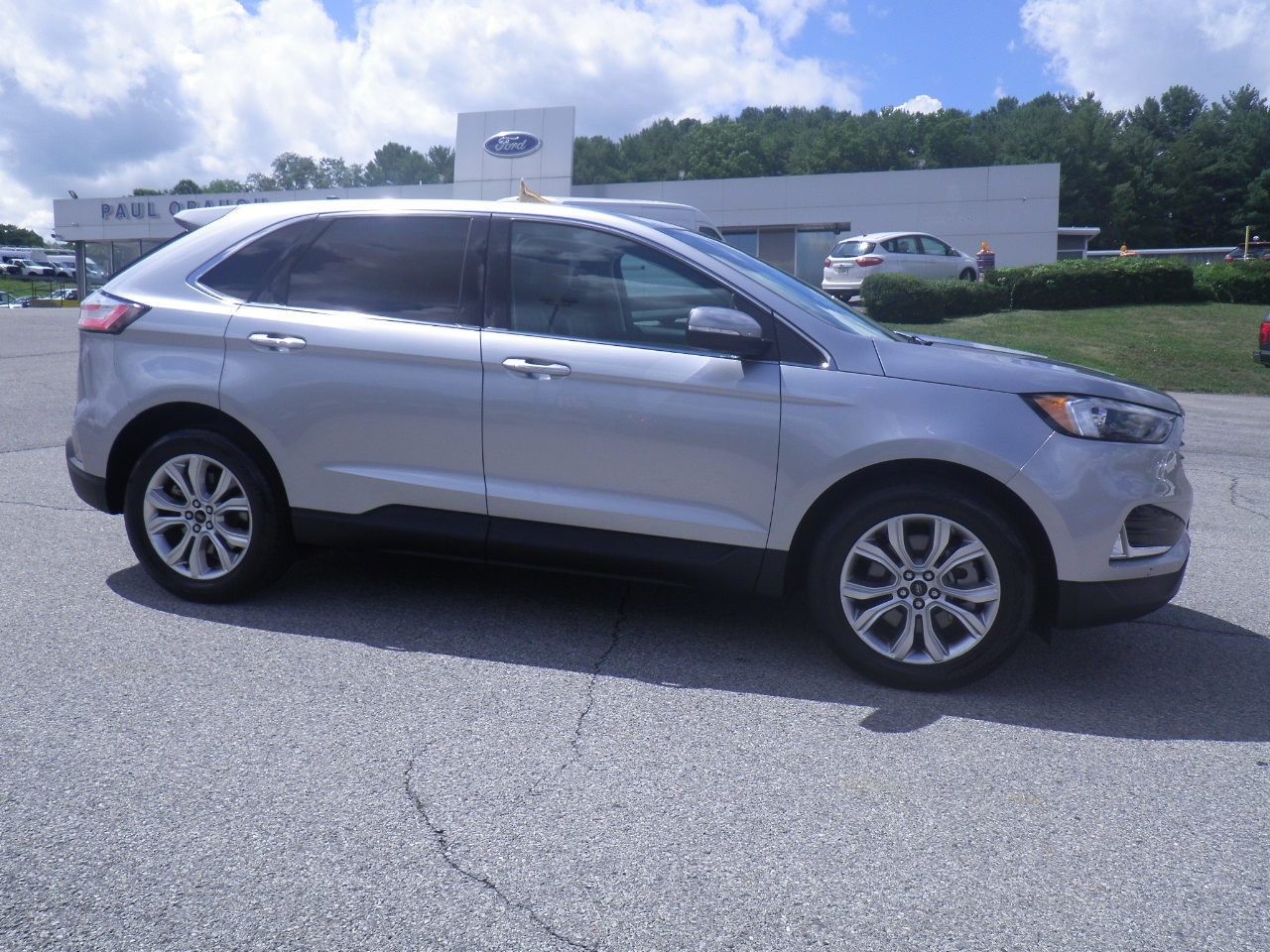 Certified 2024 Ford Edge Titanium image 7