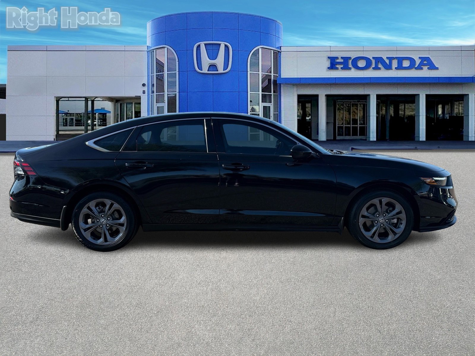 Used 2024 Honda Accord EX image 8