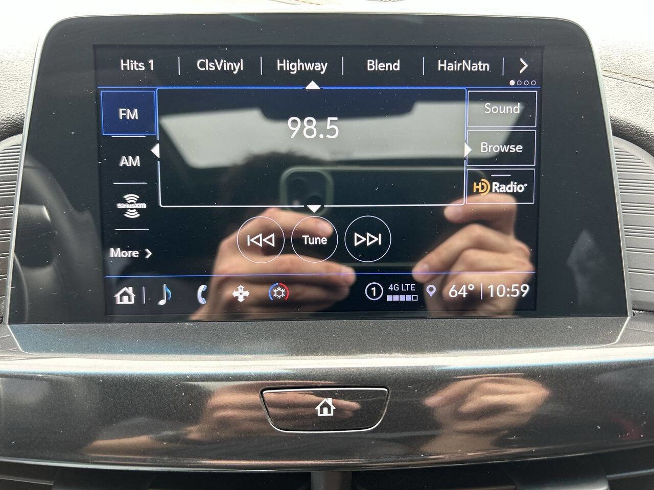 Used 2022 Cadillac CT4 V w/ Climate Package image 16