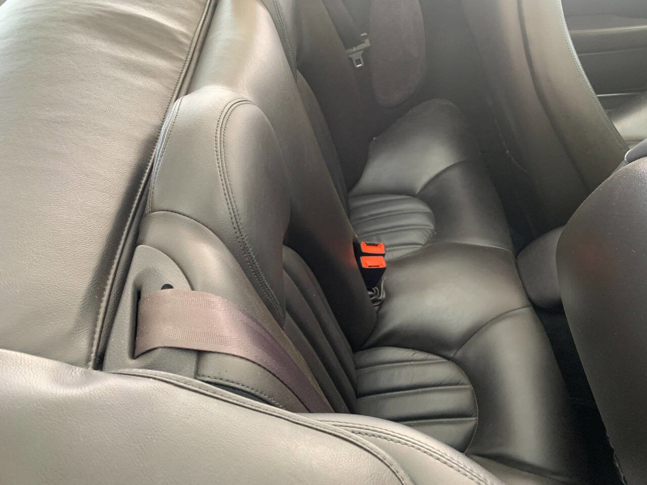 Used 2000 Jaguar XK8 Convertible image 12