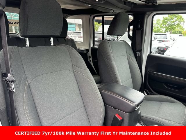 Used 2025 Jeep Wrangler Unlimited Sahara AWD/4WD image 11