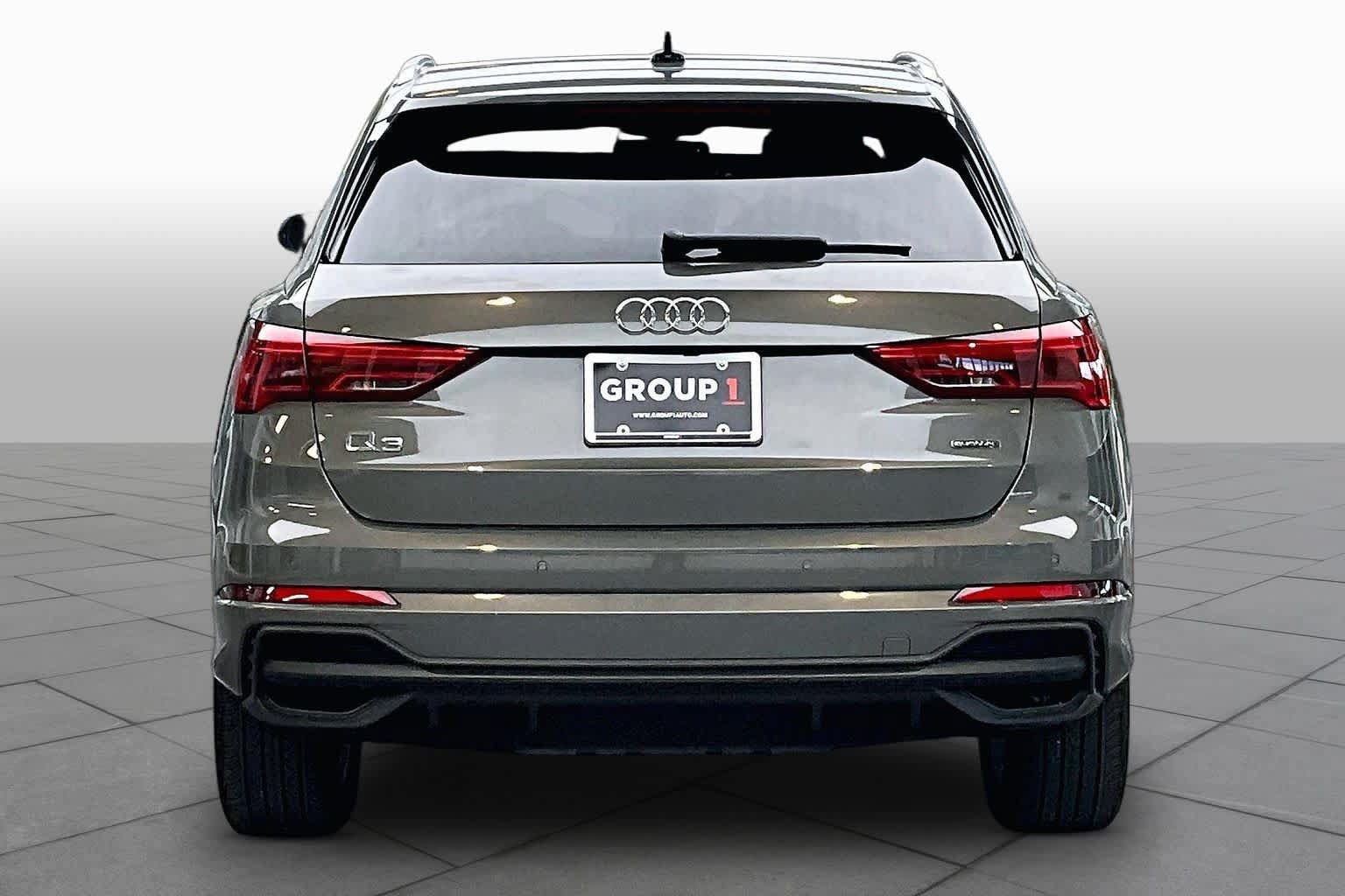 Used 2024 Audi Q3 2.0T Premium w/ Convenience Package AWD/4WD image 5