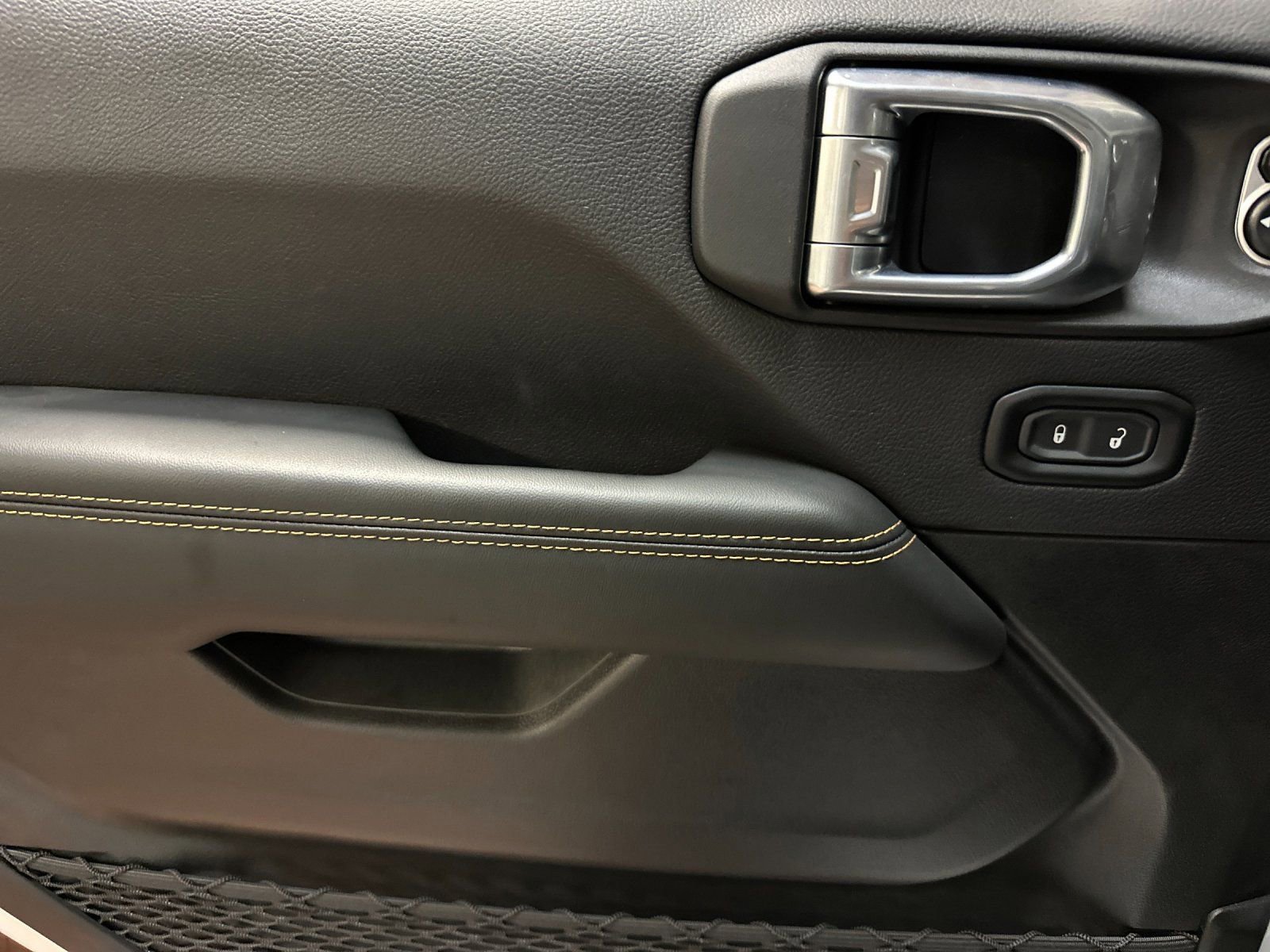 New 2026 Jeep Gladiator Sport AWD/4WD image 10