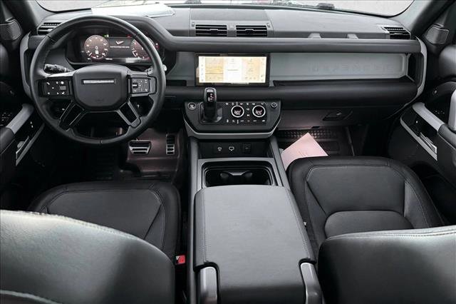 Used 2024 Land Rover Defender 110 X-Dynamic SE image 20