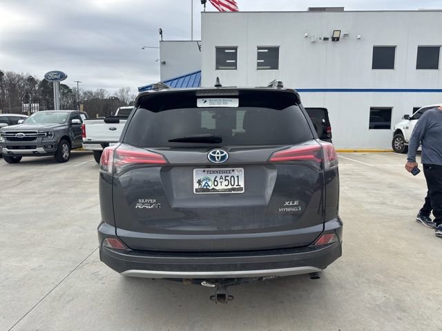 Used 2018 Toyota RAV4 XLE image 11