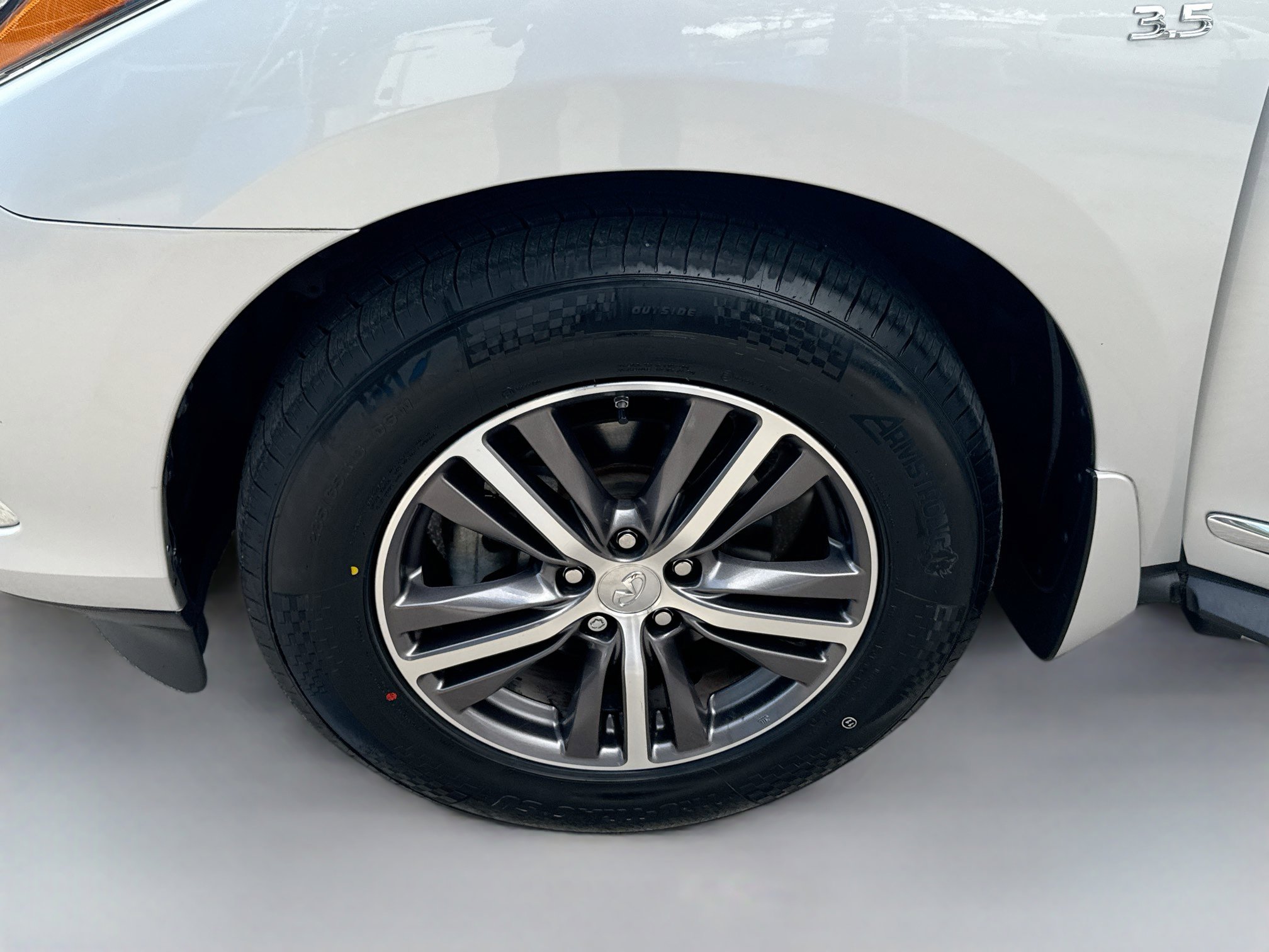 Used 2019 INFINITI QX60 Luxe w/ Essential Package image 38