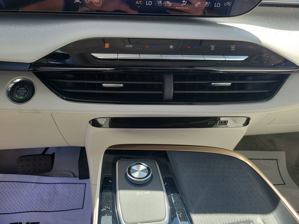 New 2026 Buick Enclave Avenir w/ Super Cruise Package image 29