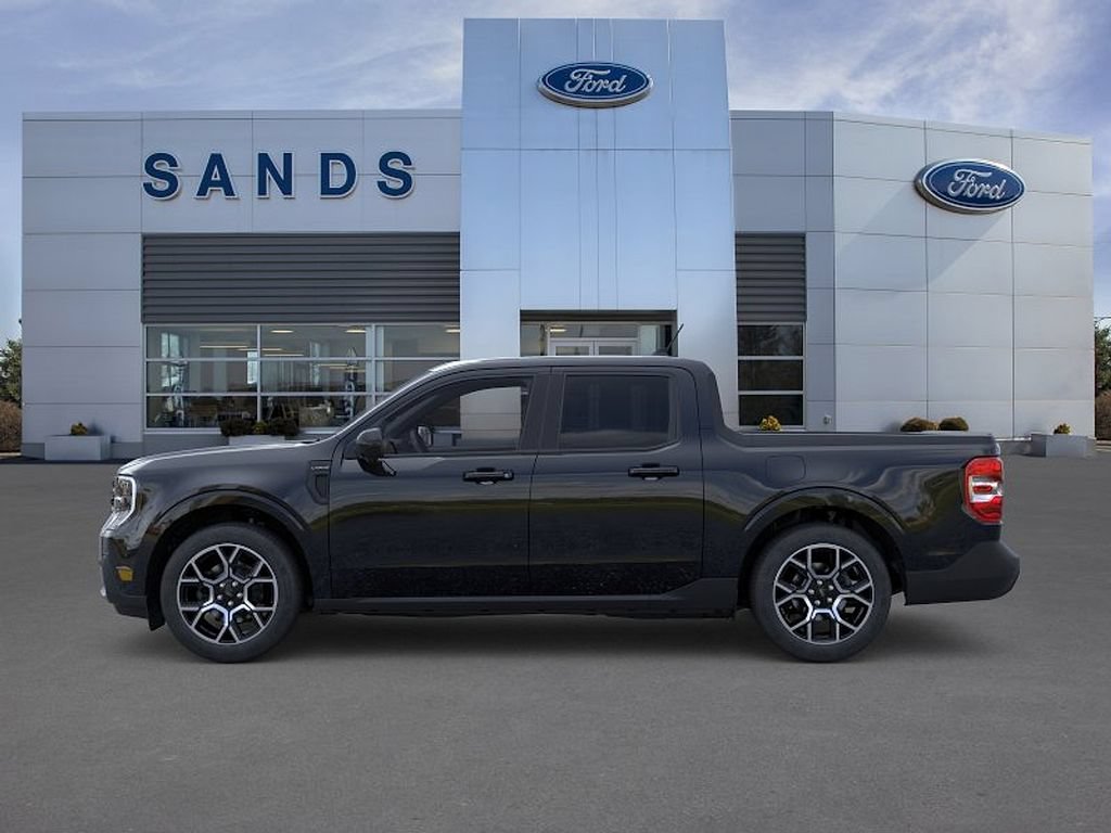 New 2026 Ford Maverick Lariat w/ 4K Tow Package AWD/4WD image 3