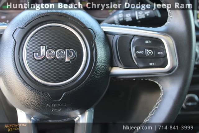 Used 2023 Jeep Wrangler Unlimited Sahara image 18
