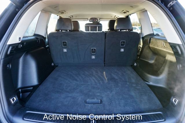 Used 2023 Jeep Grand Cherokee Limited w/ Luxury Tech Group II image 6