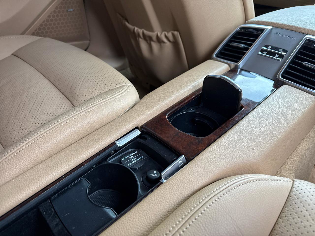 Used 2012 Porsche Panamera S image 37