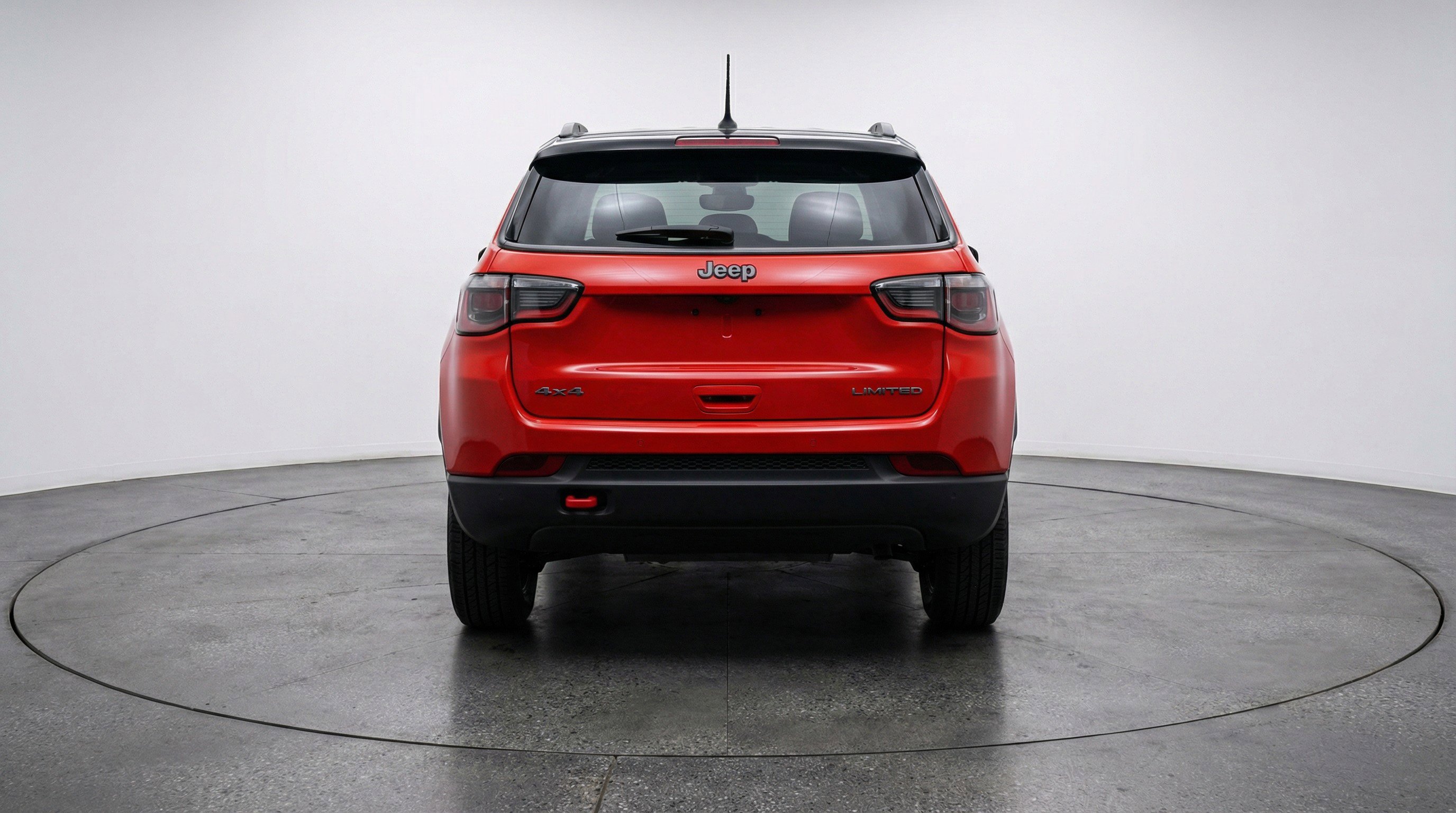 Used 2025 Jeep Compass Trailhawk image 7