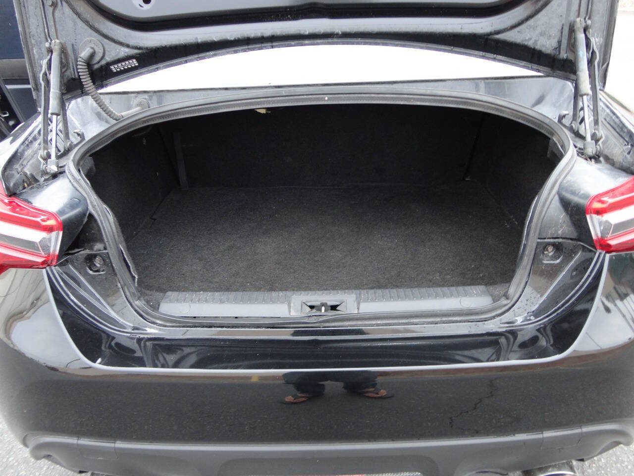 Used 2018 Toyota 86 image 13