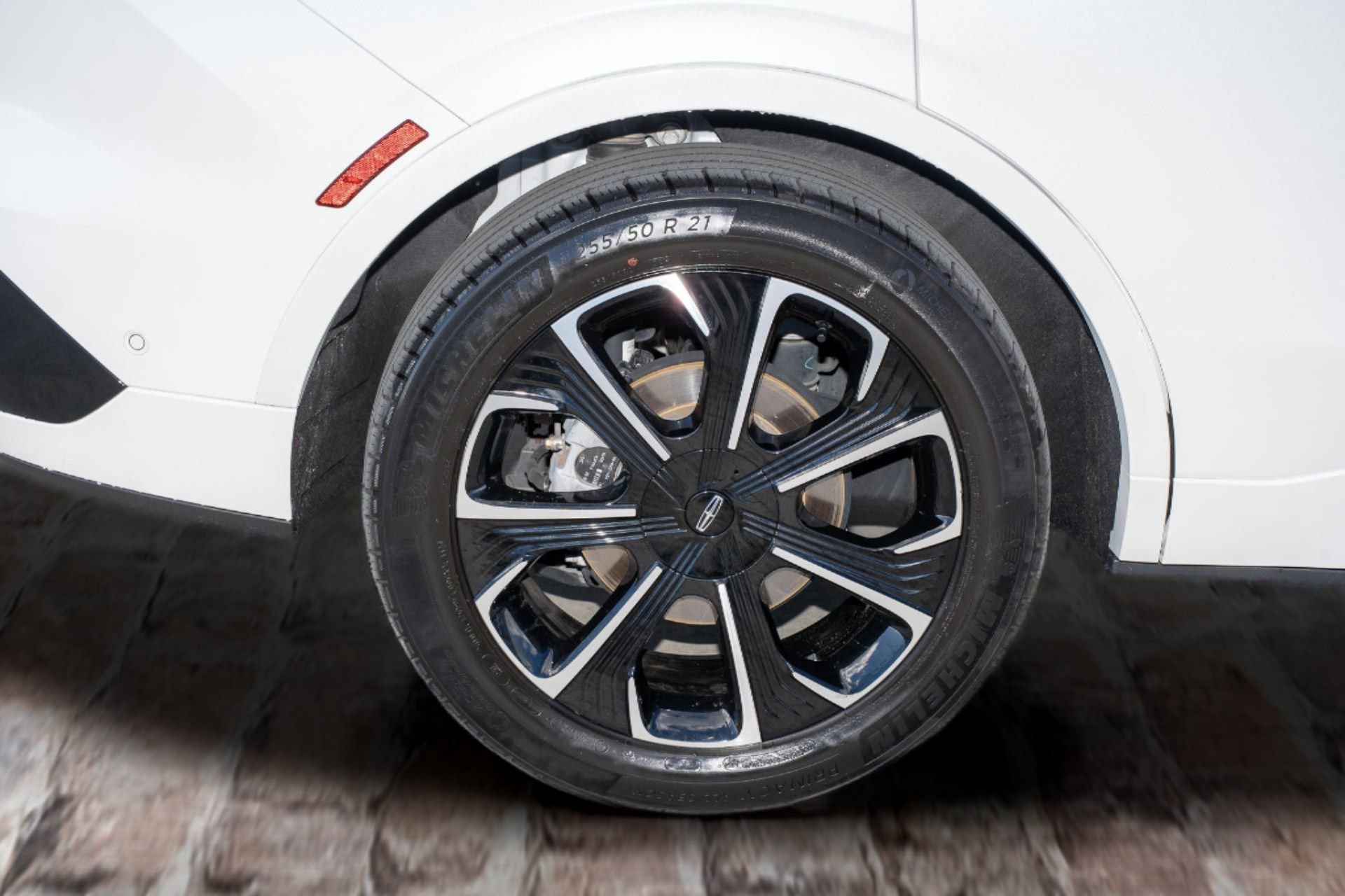 Used 2024 Lincoln Nautilus Reserve image 39