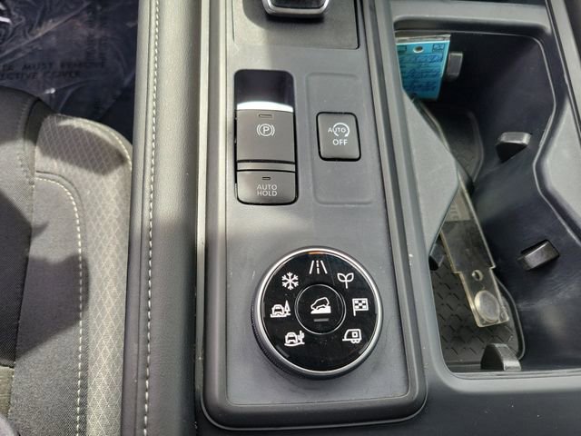 Used 2025 Nissan Pathfinder S AWD/4WD image 23