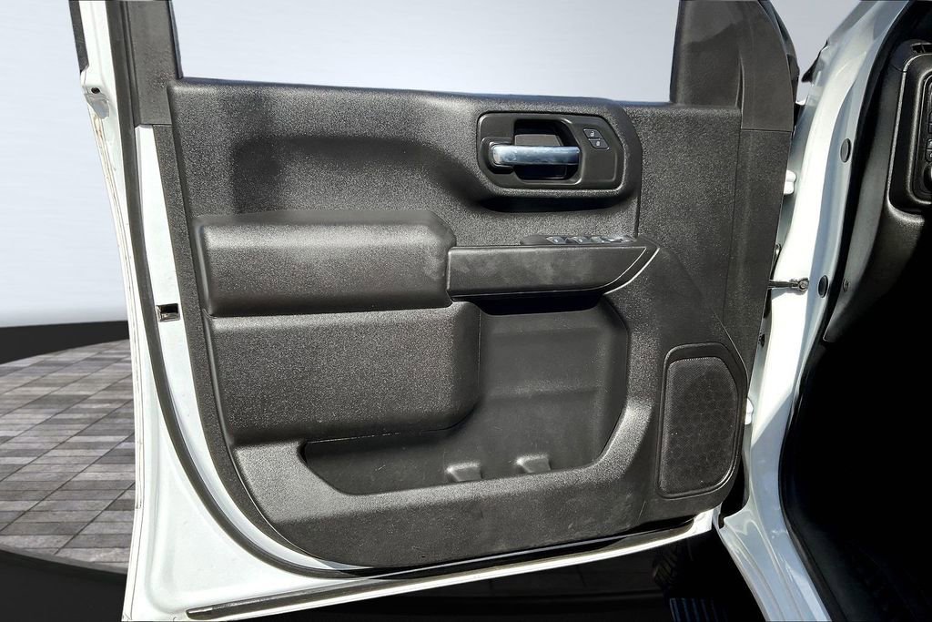 Used 2025 Chevrolet Silverado 2500 Custom w/ Custom Value Package image 20