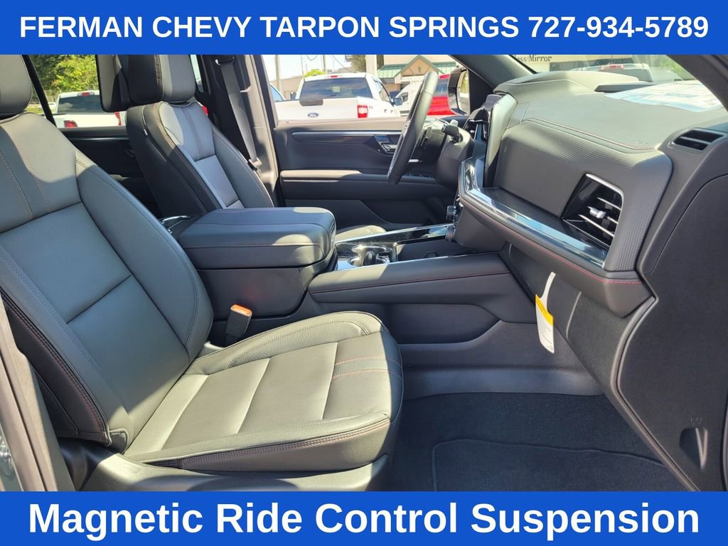 New 2025 Chevrolet Suburban RST image 22