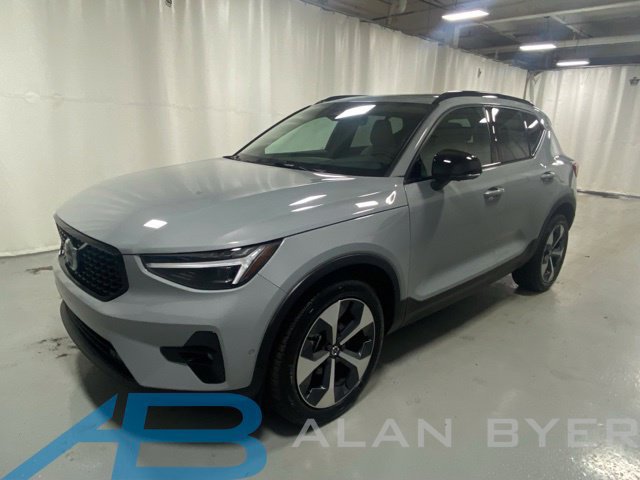 Certified 2026 Volvo XC40 B5 Plus