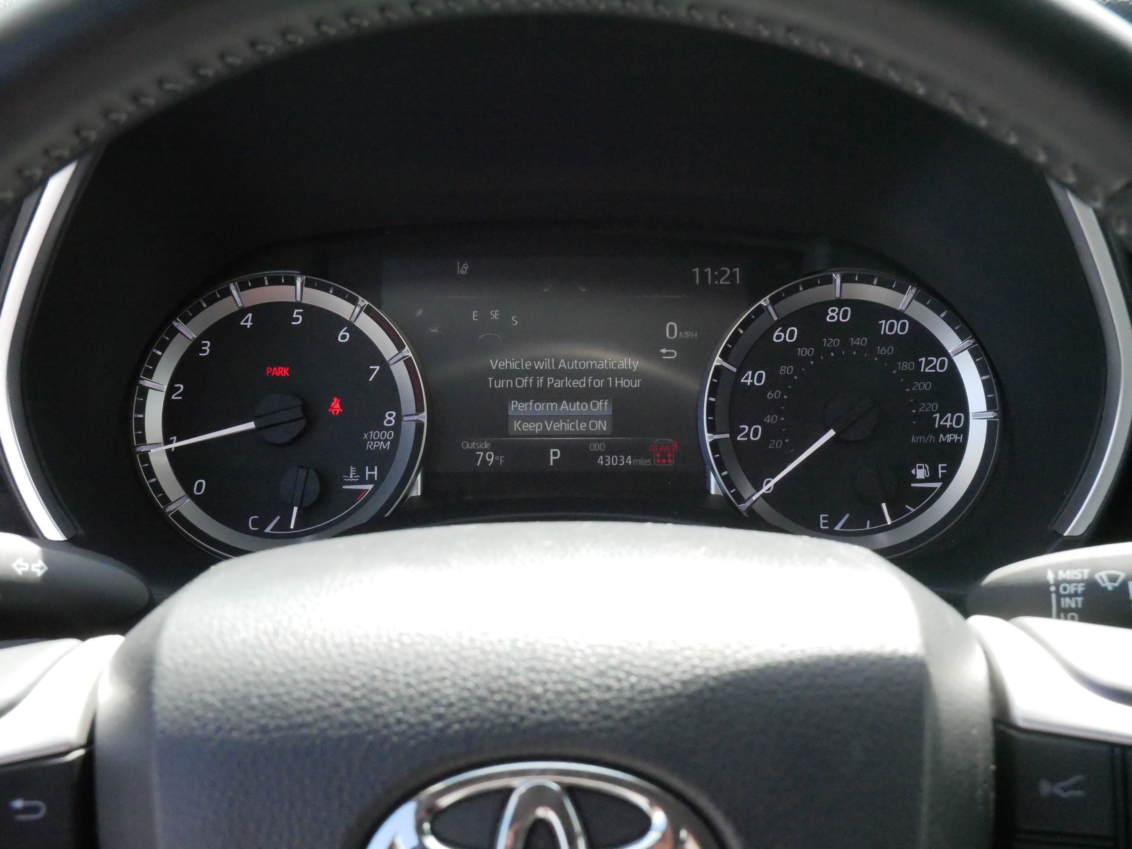 Used 2025 Toyota Highlander XLE AWD/4WD image 21