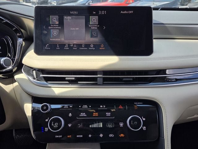 Used 2023 INFINITI QX60 Luxe w/ Performance Audio Package AWD/4WD image 29