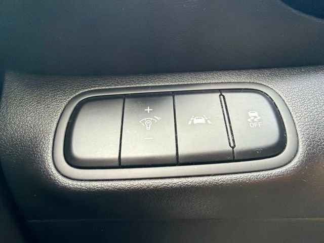 Used 2021 Hyundai Venue SEL FWD image 19