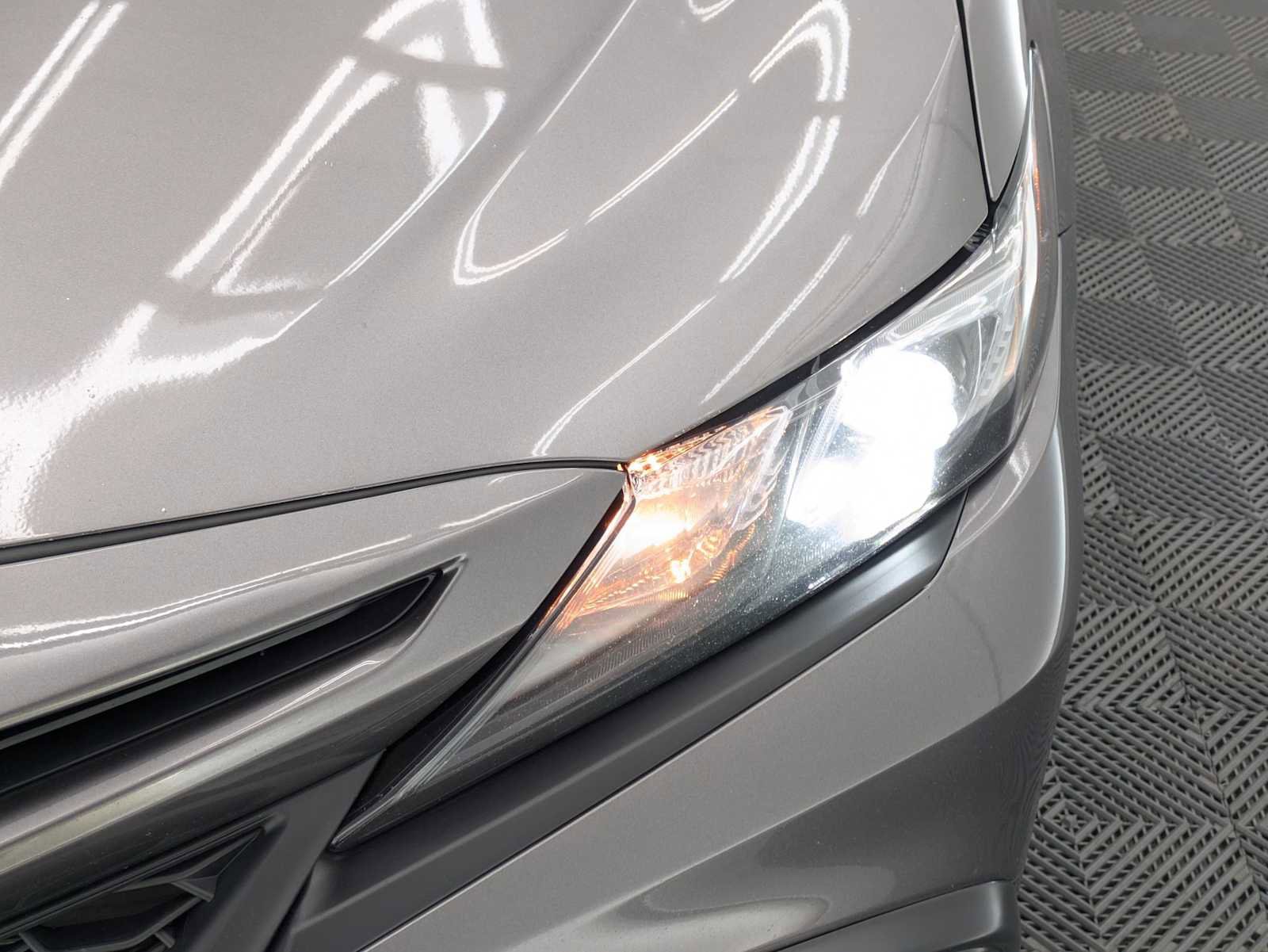 Used 2024 Toyota Camry SE FWD image 10