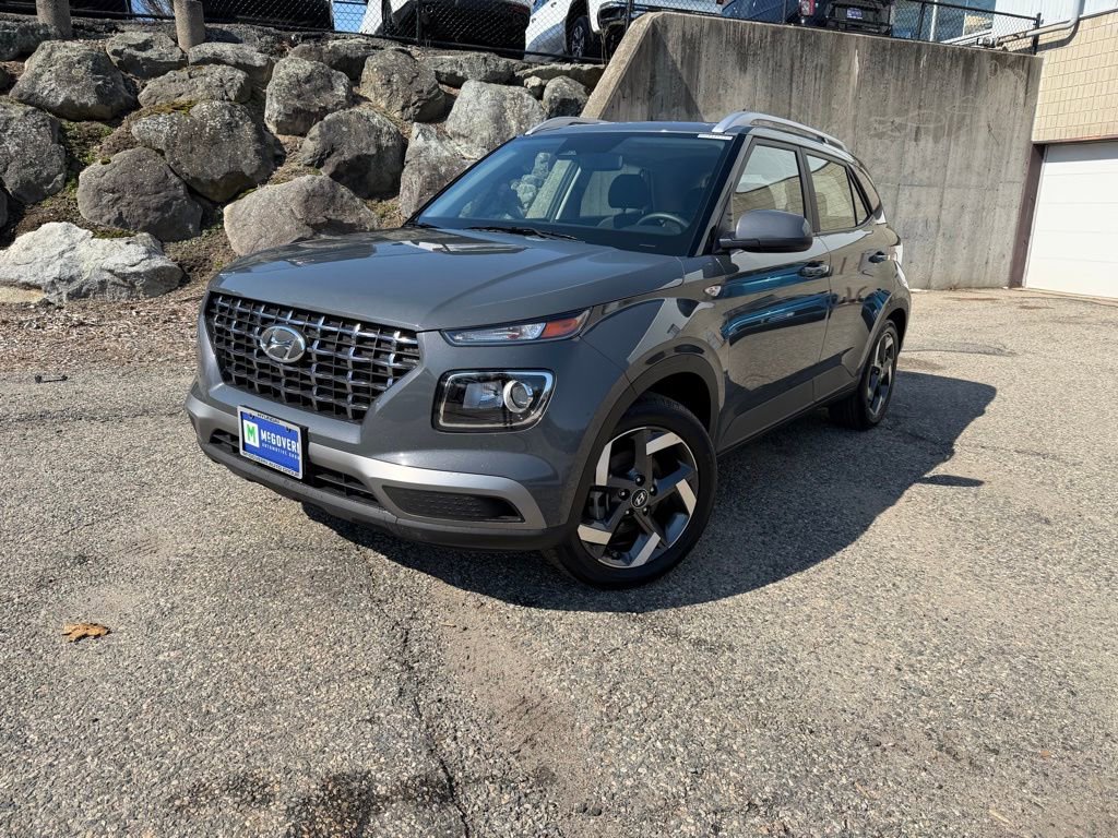 Certified 2026 Hyundai Venue SEL FWD image 1