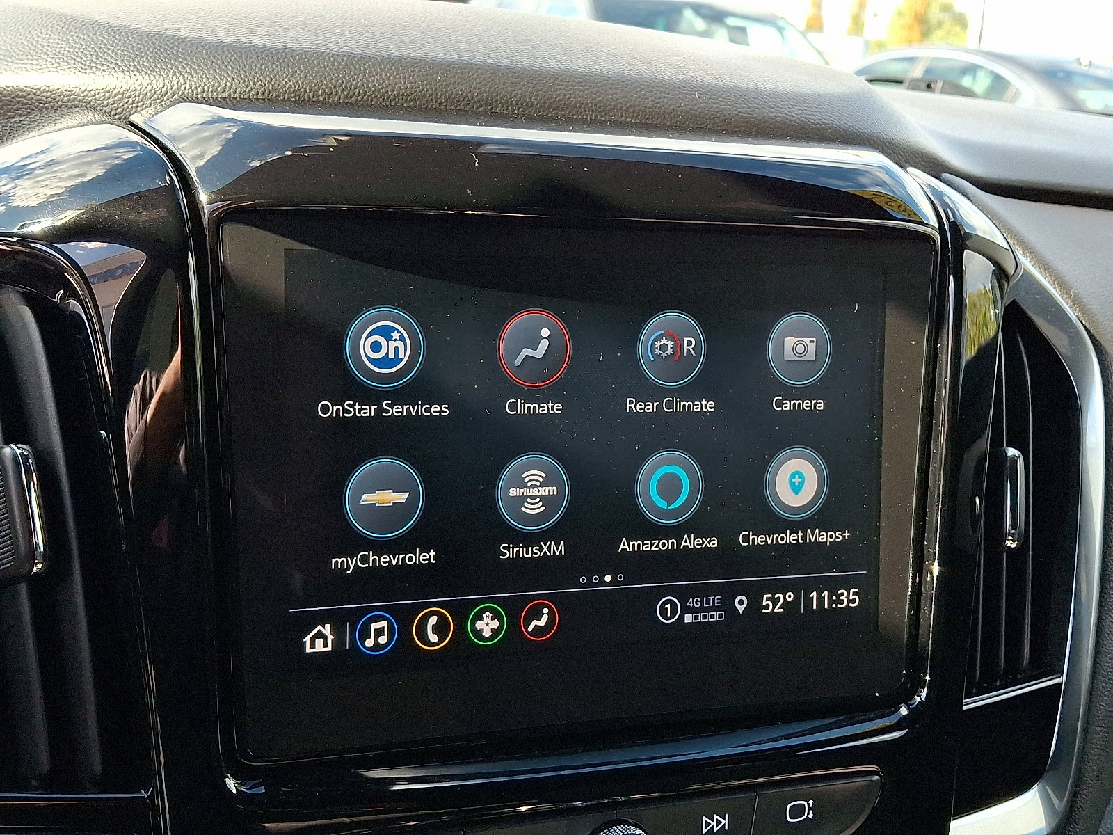 Used 2022 Chevrolet Traverse LT image 30