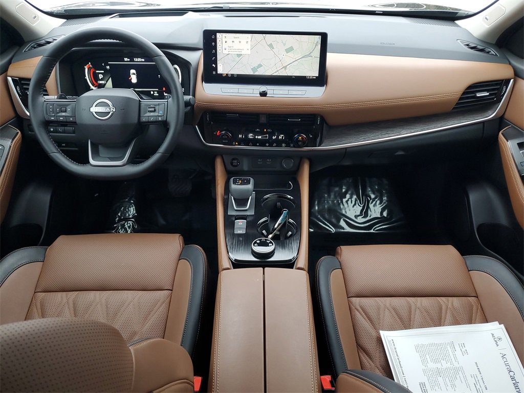 Used 2026 Nissan Rogue Platinum w/ Platinum Premium Package image 18