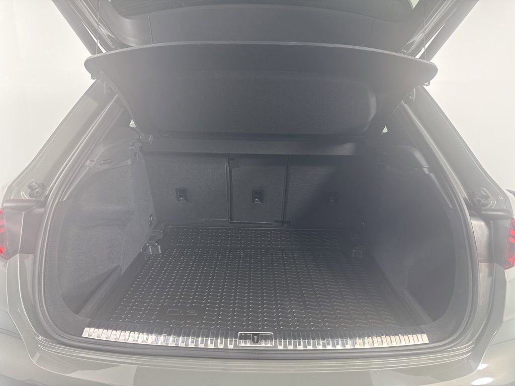 Used 2021 Audi Q3 2.0T Premium Plus w/ Premium Plus Package image 16