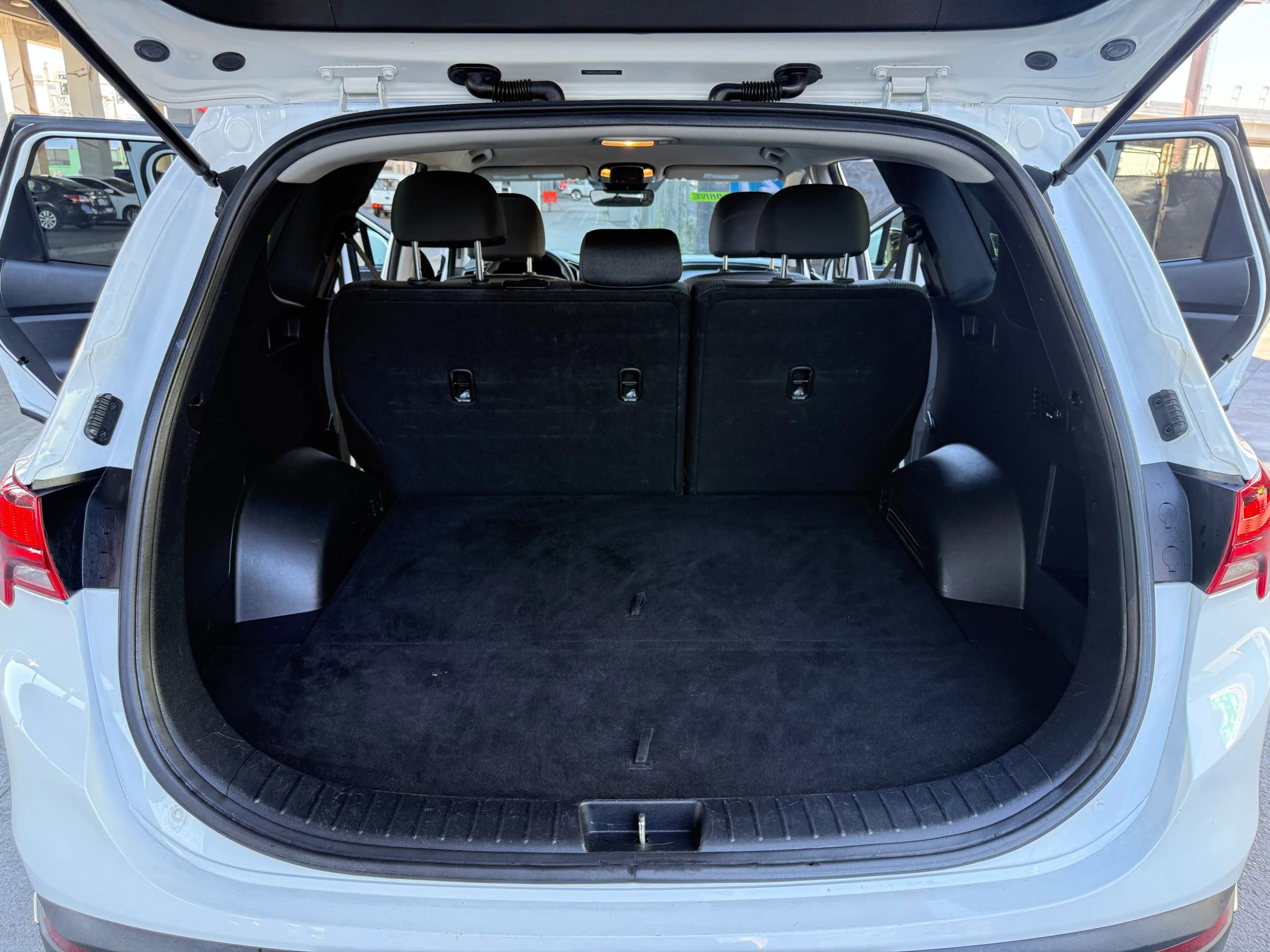 Used 2021 Hyundai Santa Fe SEL image 15