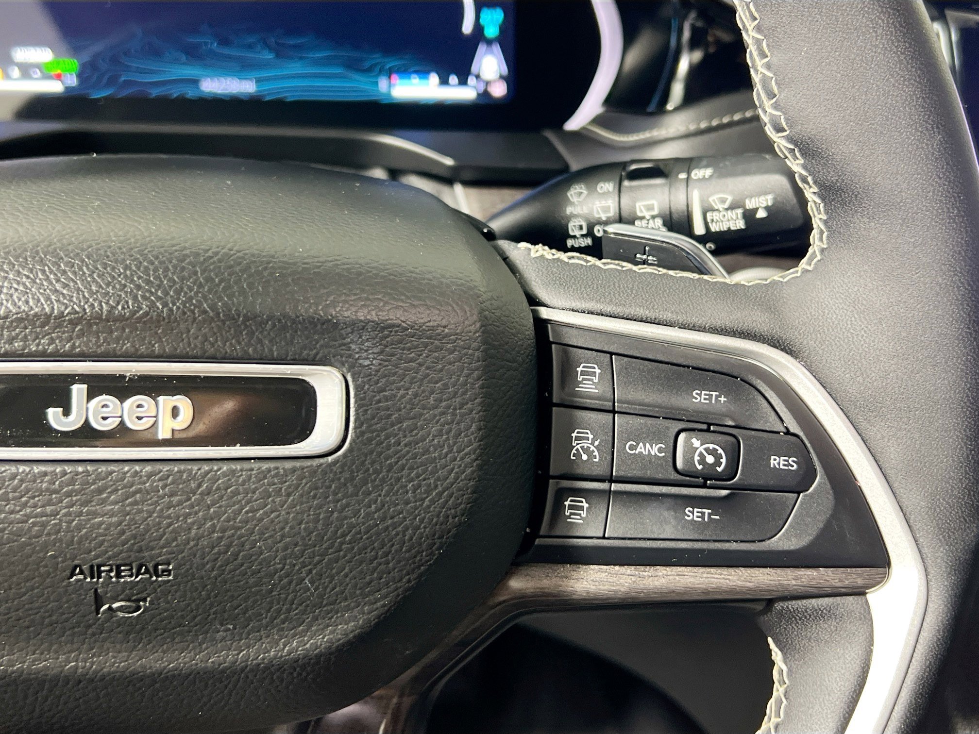 Used 2022 Jeep Grand Cherokee Limited 4xe image 19