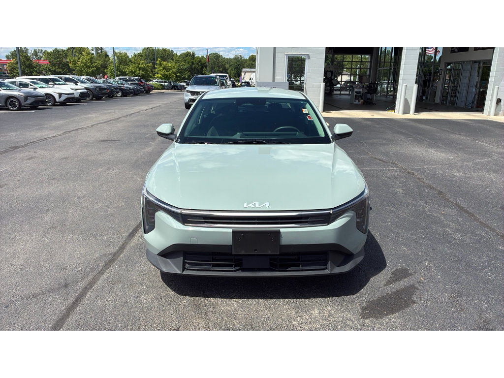 Used 2025 Kia K4 FWD image 6