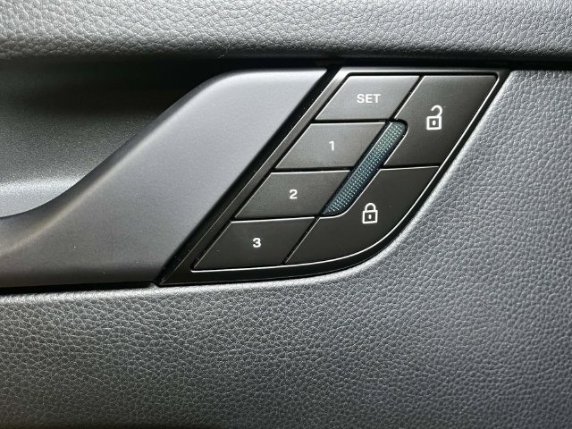 Certified 2026 Porsche 911 Carrera T RWD image 35