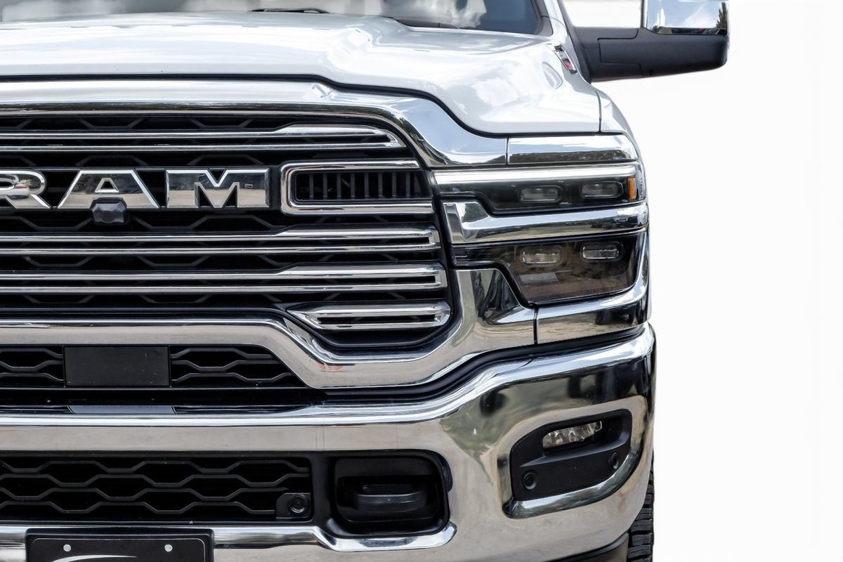Used 2025 RAM 3500 Laramie AWD/4WD image 51