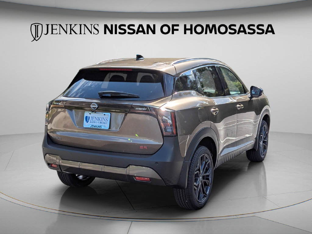 New 2026 Nissan Kicks SR FWD image 13