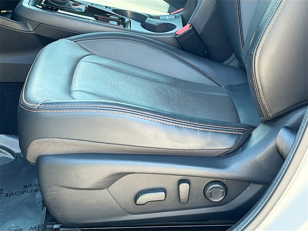 Used 2024 Subaru Crosstrek 2.5i Limited w/ Crosstrek Mirror Package image 18