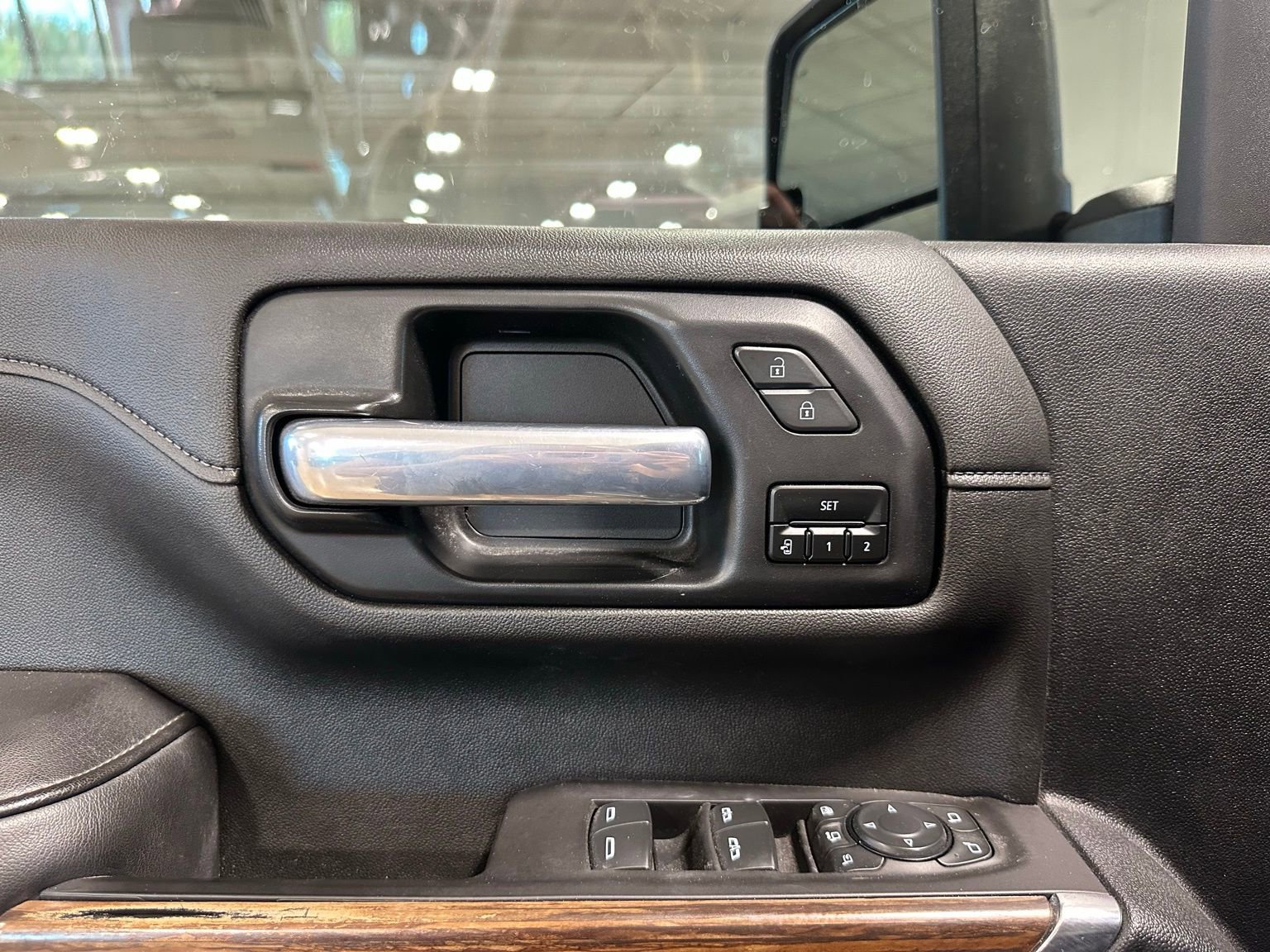 Used 2021 Chevrolet Silverado 3500 High Country image 11