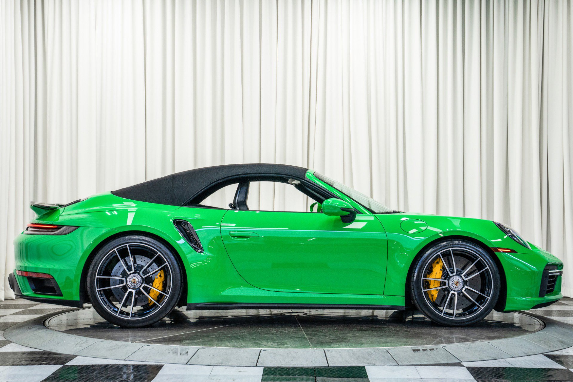 Used 2021 Porsche 911 Turbo S image 14