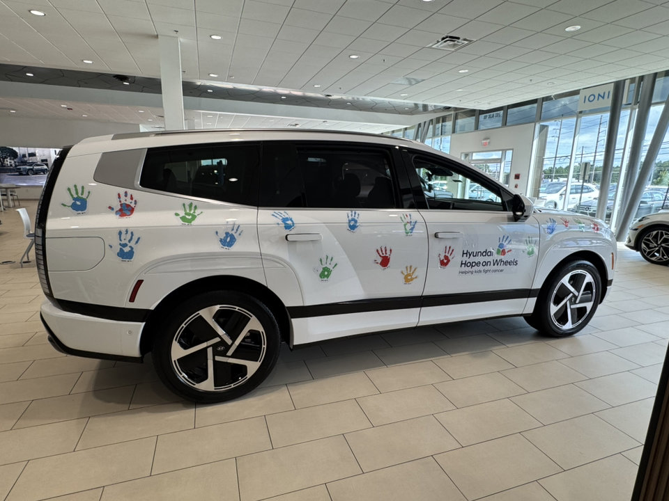 New 2026 Hyundai Ioniq 9 Calligraphy image 8