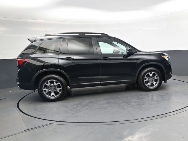 Used 2022 Honda Passport TrailSport image 3