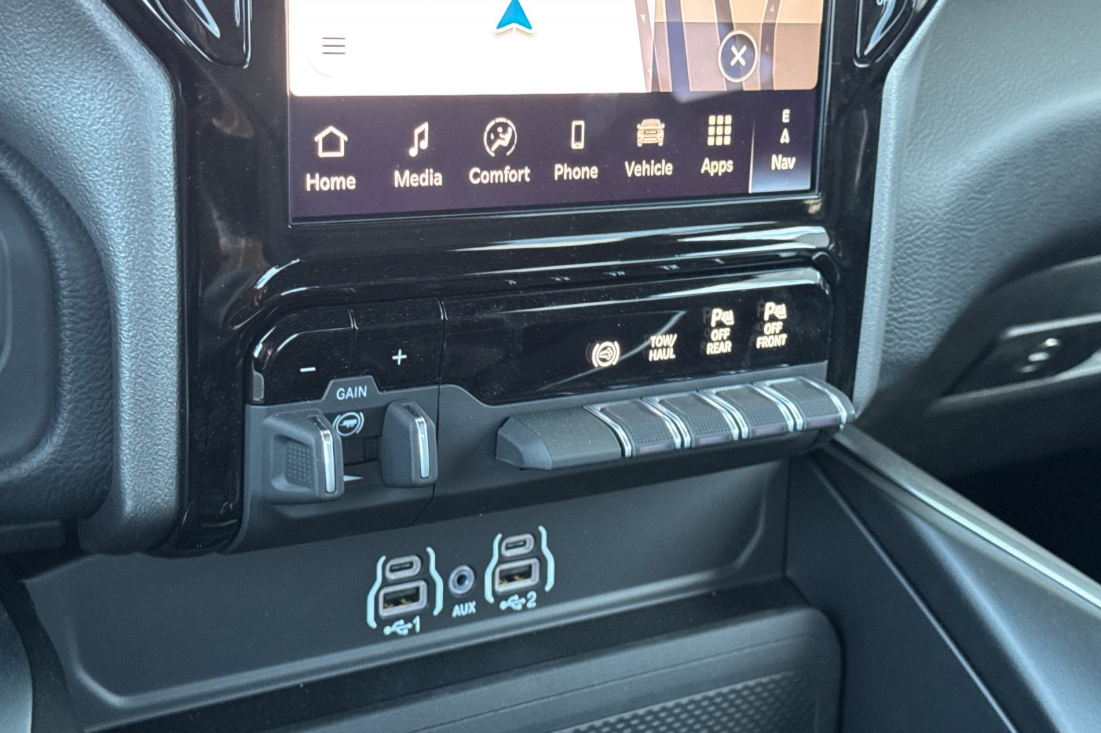 New 2026 RAM 3500 Big Horn AWD/4WD image 19