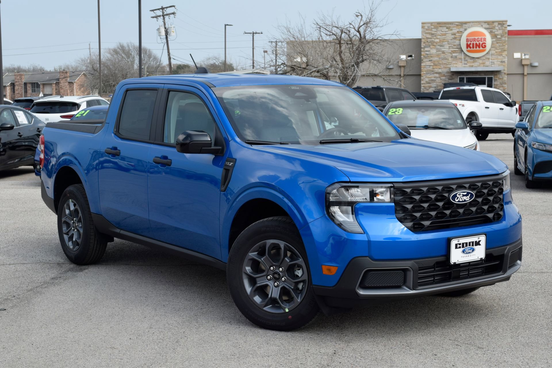 New 2026 Ford Maverick XLT w/ XLT Luxury Package image 3
