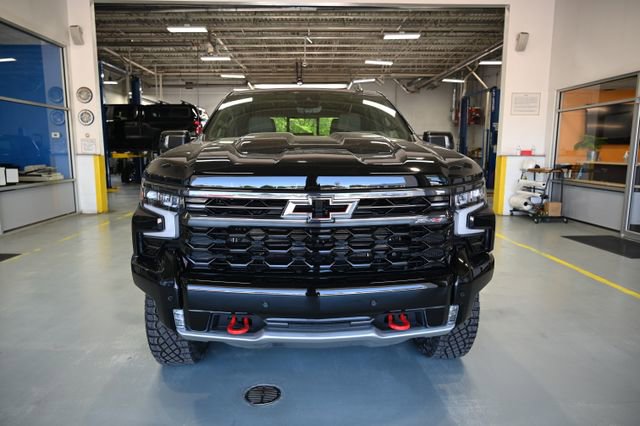 New 2026 Chevrolet Silverado 1500 ZR2 AWD/4WD image 2