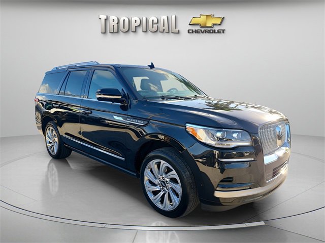 Used 2024 Lincoln Navigator Premiere image 7