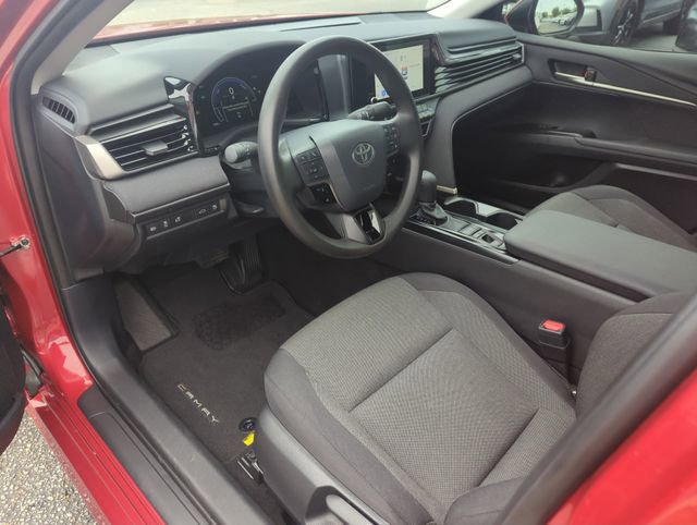 Used 2025 Toyota Camry LE FWD image 10