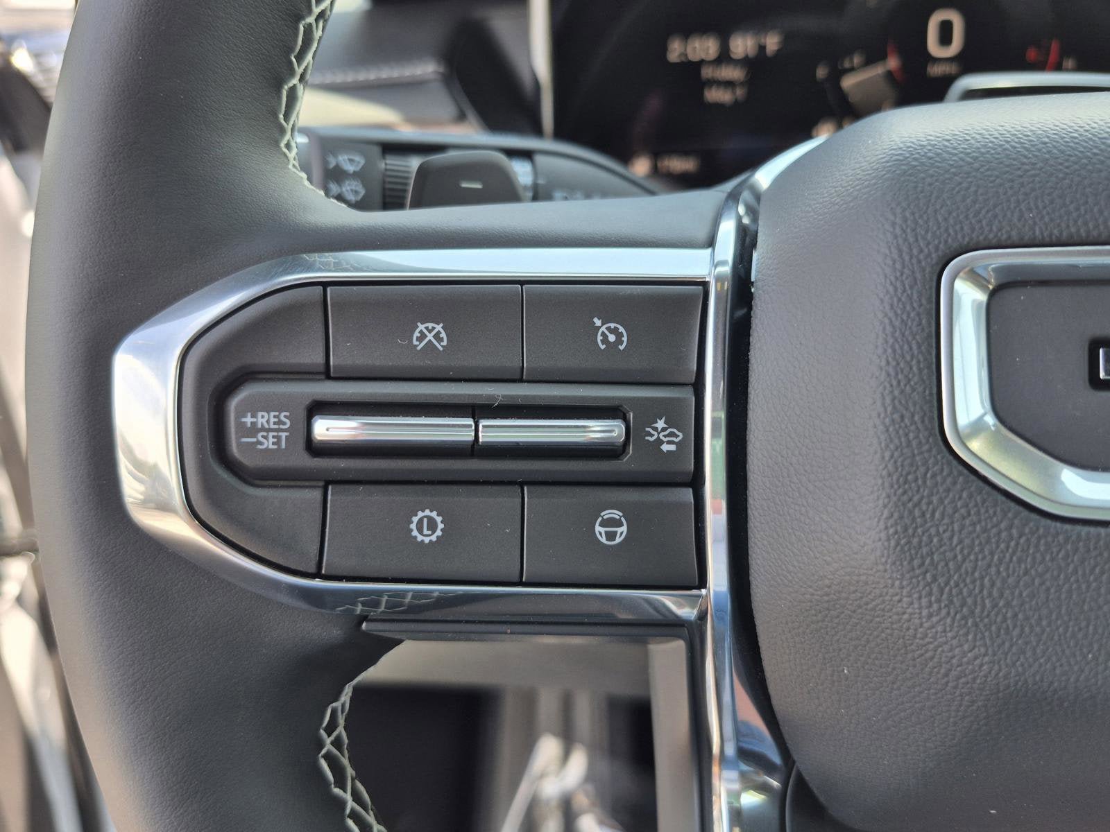 New 2026 GMC Acadia Denali Ultimate FWD image 31