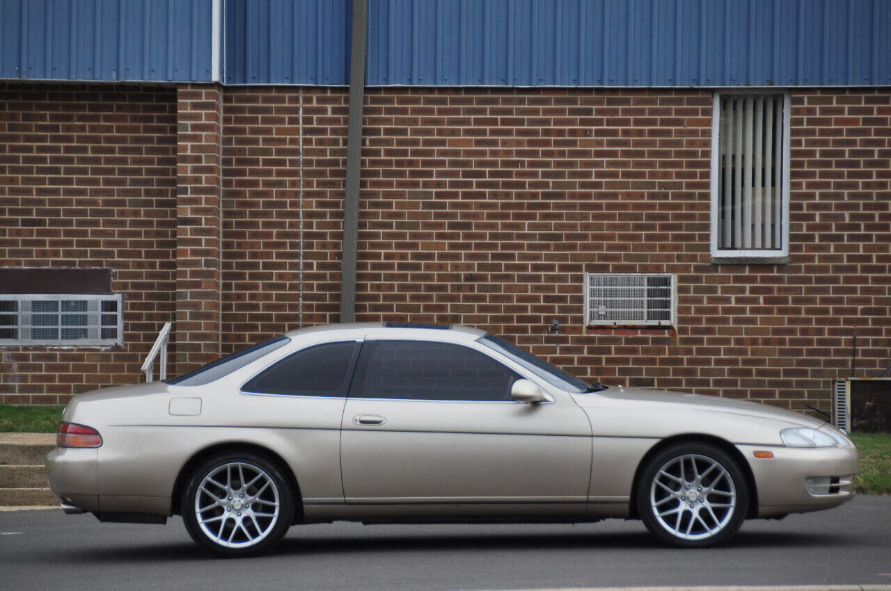 Used 1995 Lexus SC 300 Coupe image 11